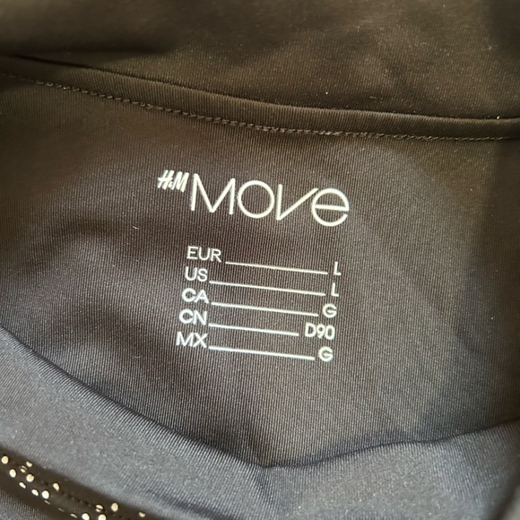 FREE W/ PURCHASE NWOT H&M Monogram-Print Sports Bra - Picture 4 of 6